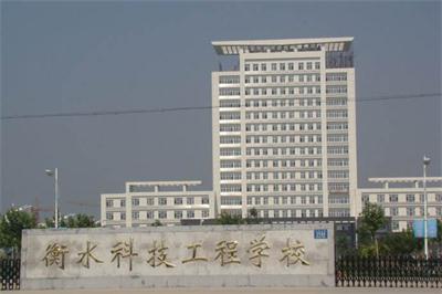 哪個(gè)學(xué)校初中畢業(yè)生可以學(xué)習(xí)獸醫(yī)專業(yè)？