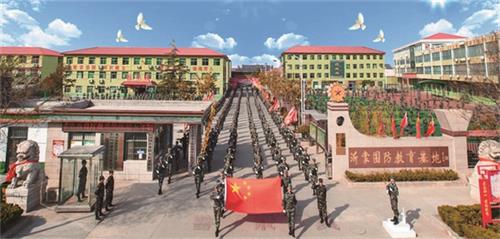 山東學(xué)無人機(jī)去哪所學(xué)校好？