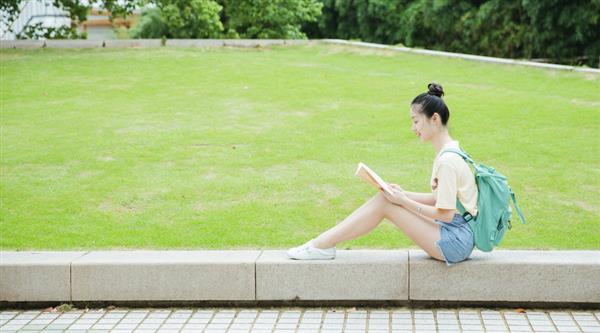 幼師待遇要提高了？青島膠南市高級職業(yè)技術學校為你解答！