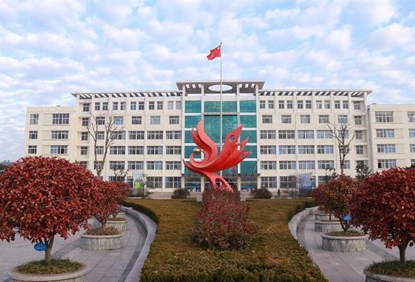 日照市工業(yè)學(xué)校是一所什么樣的學(xué)校？